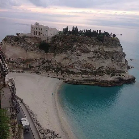 Lägenhet Casa De Mendoza Tropea